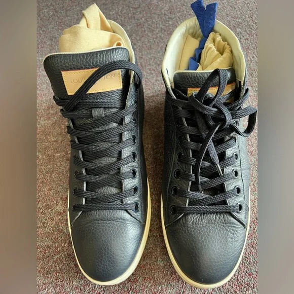 LOUIS VUITTON Black Leather High-top sneakers Shoes 9-9.5 $1199.00 !! LOUIS VUITTON MEN LUXURY BLACK HI TOP SHOES  main image 4